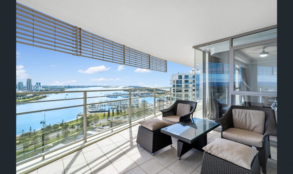 Liberty Sub Penthouse Main Beach Realty