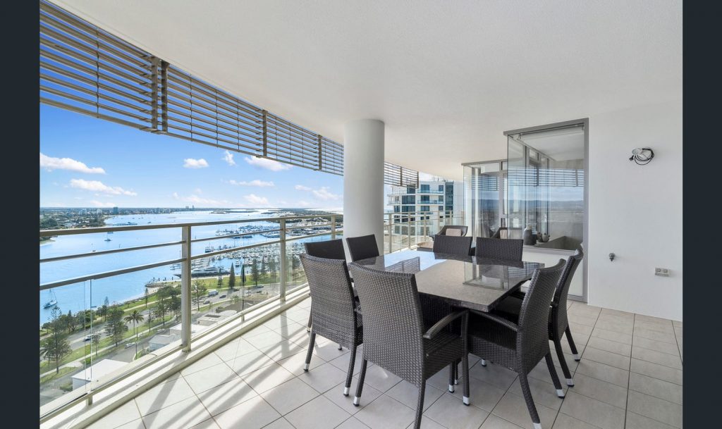 Liberty Sub Penthouse Main Beach Realty